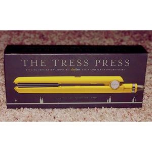 Drybar tress press straightener flat iron (SOLD)